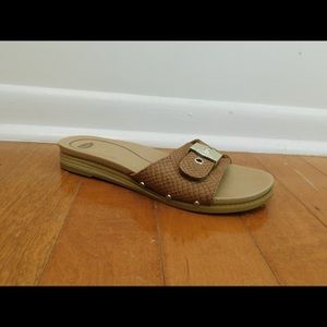 Dr. Scholl’s American Lifestyle Originalist Sandal